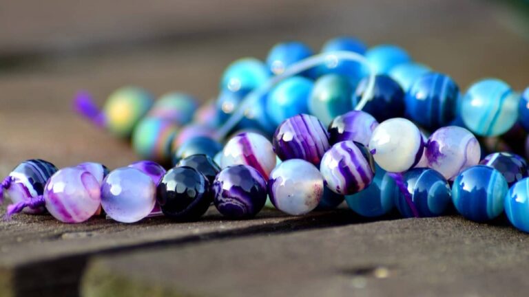 avantages d’un collier en pierre naturelle