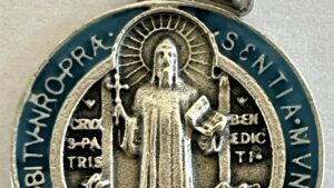 medaille saint benoit pouvoirs