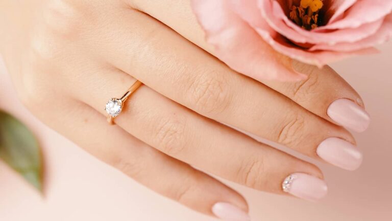 doigt bague celibataire