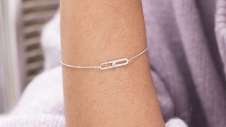 Quel bracelet offrir ? Le guide cadeau bijou pour chaque occasion bracelet luxueux
